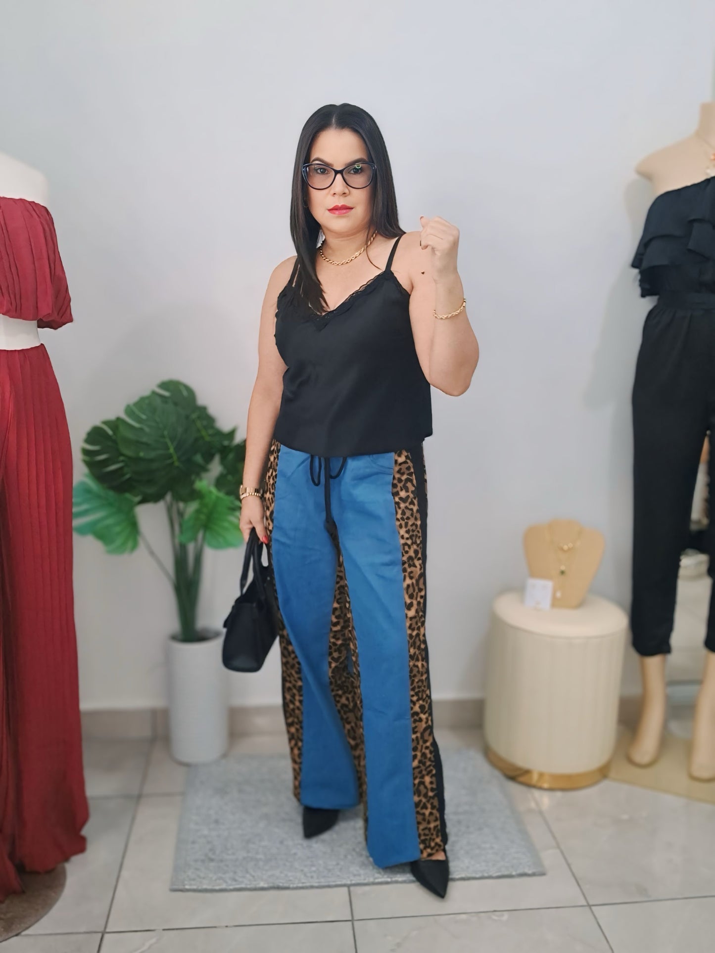 Denim con animal print details