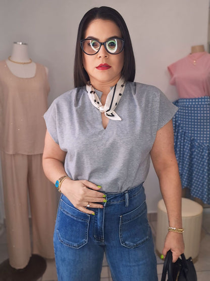 Top basic con pañuelo