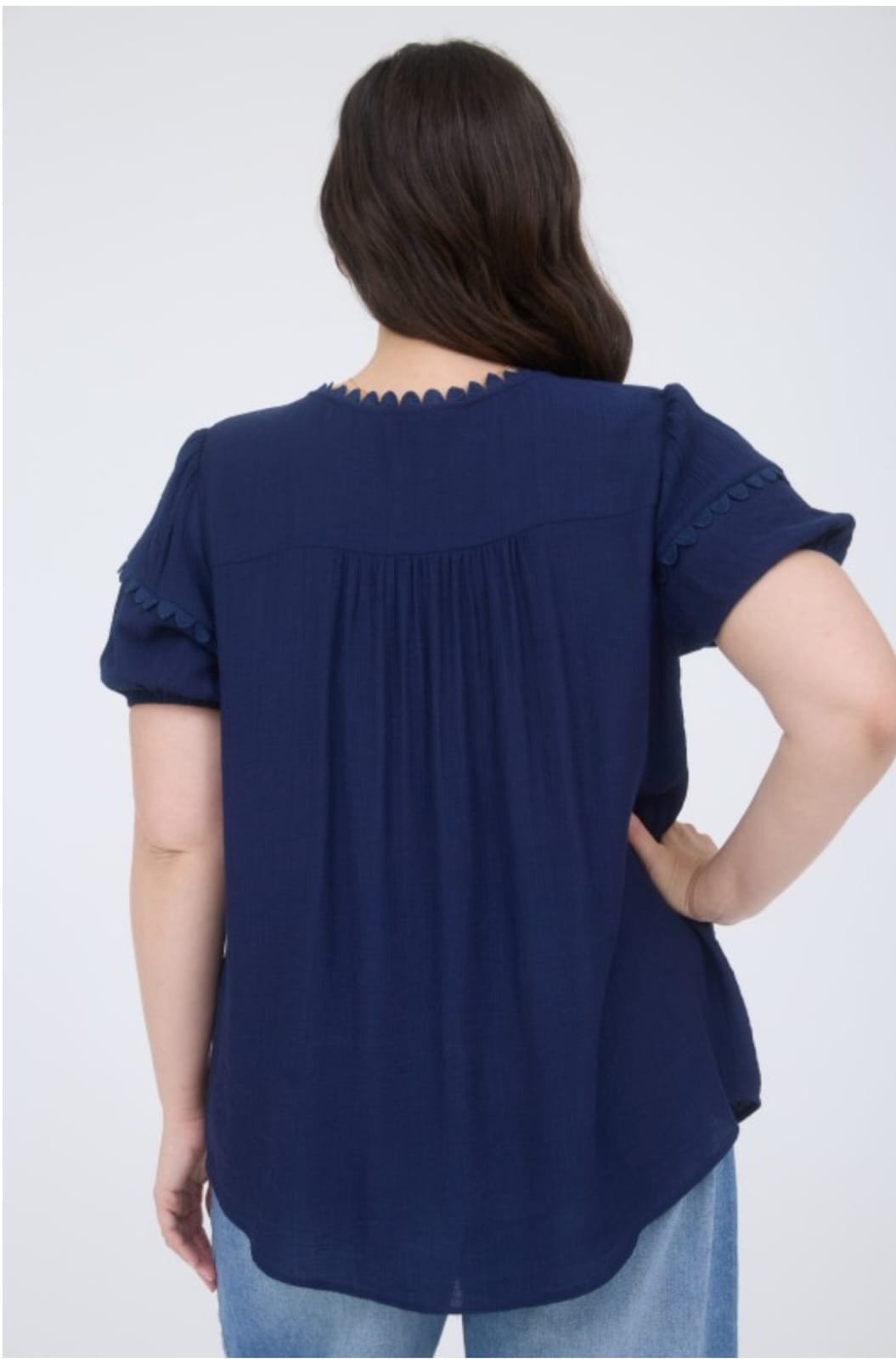 Blusa con lazo en el pecho