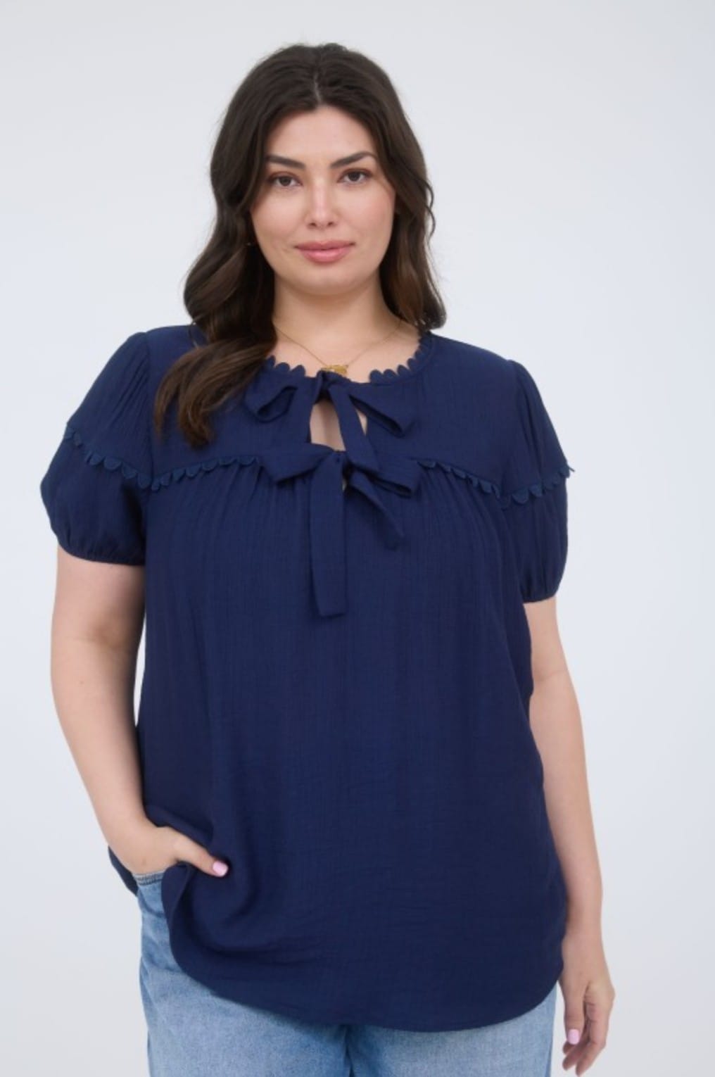 Blusa con lazo en el pecho