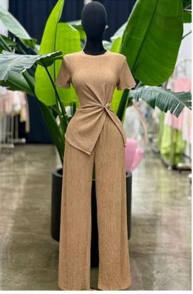 Sand 2 pieces set knot detail top