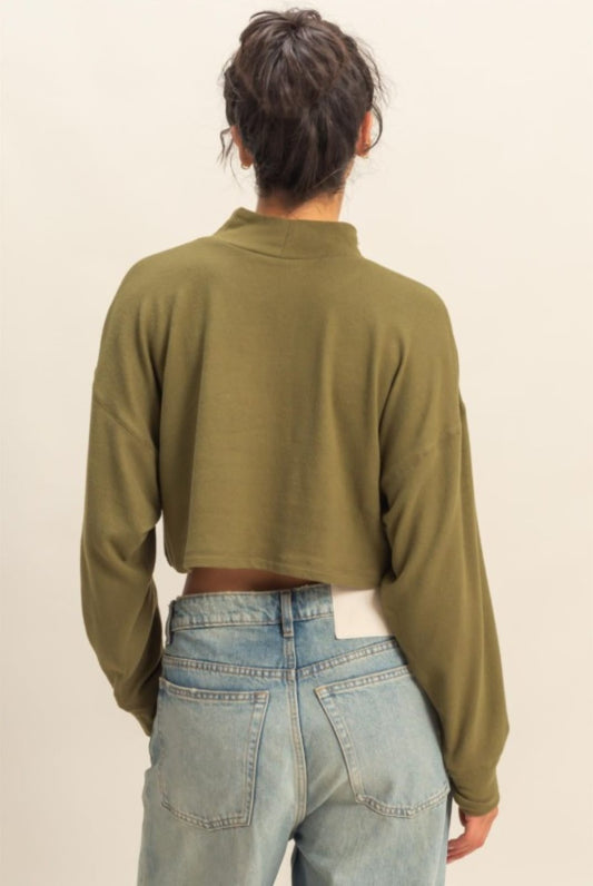 Crop turtle neck sueter