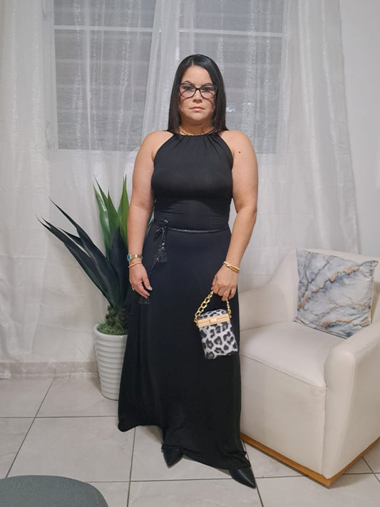 Backless maxi black dress