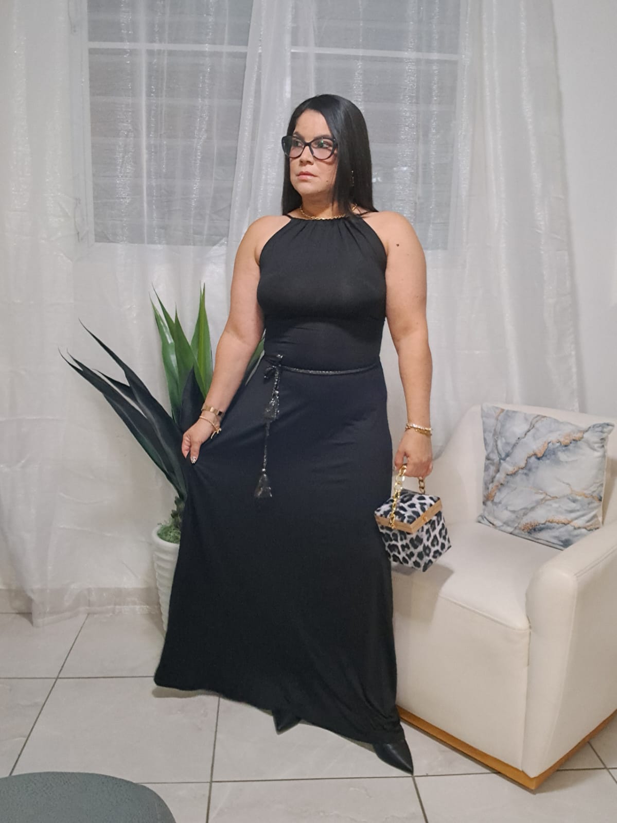 Backless maxi black dress