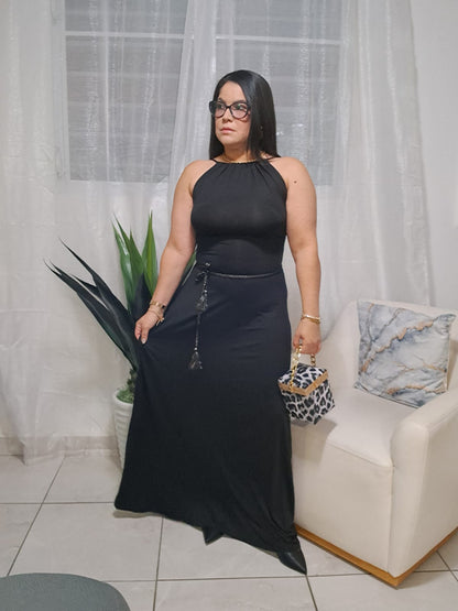 Backless maxi black dress