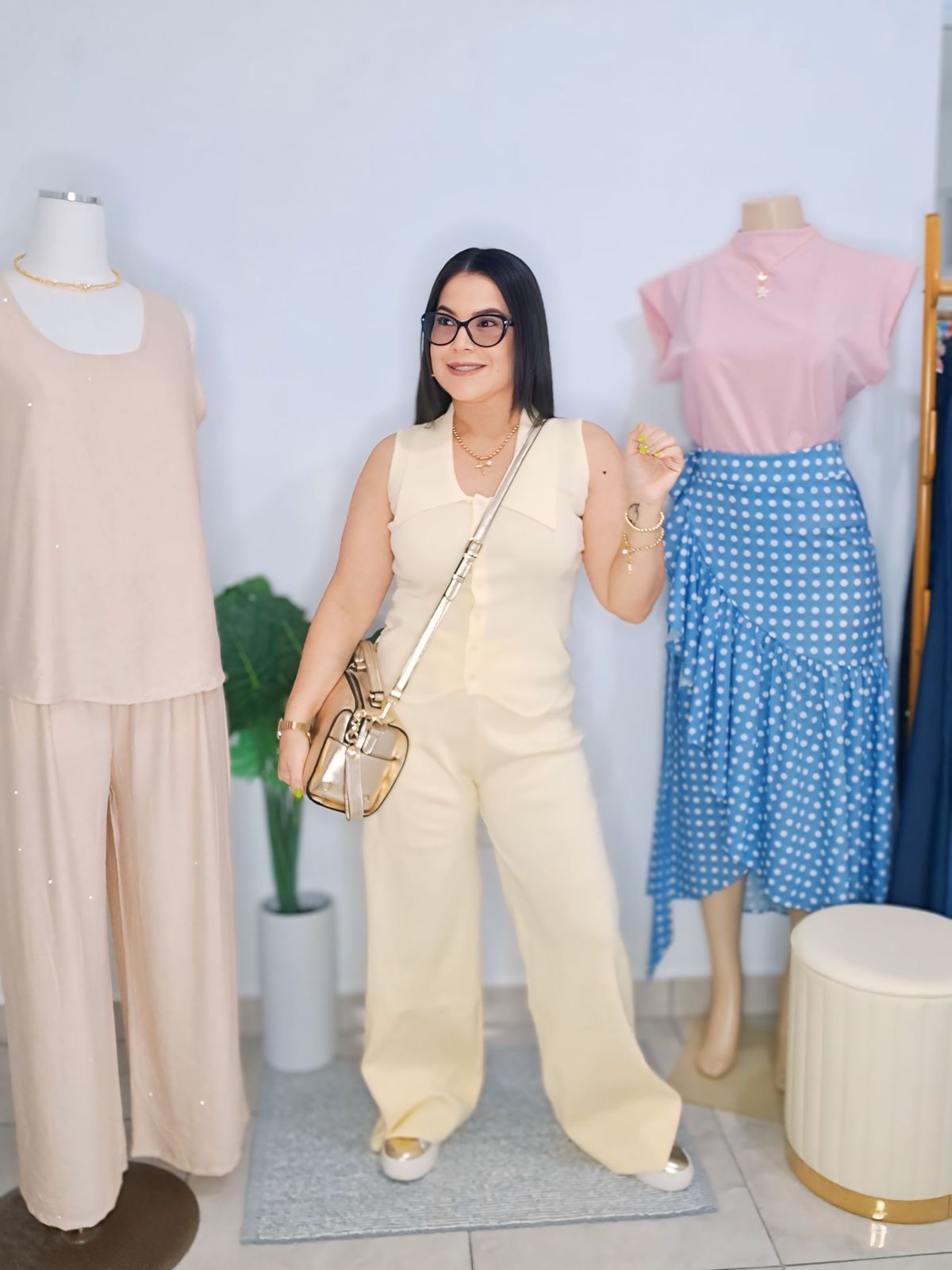 Set amarillo tipo vest