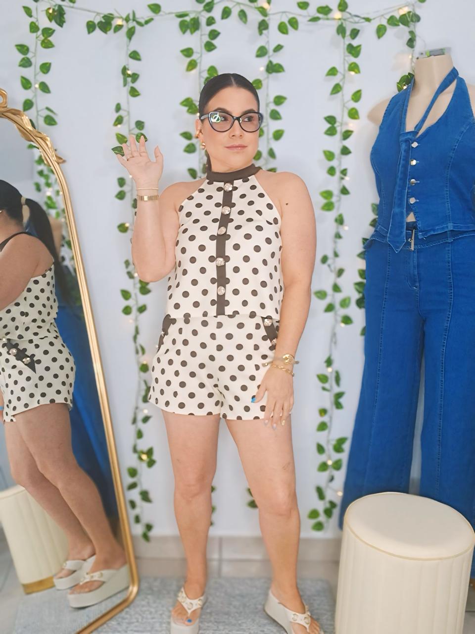 Set polka dots