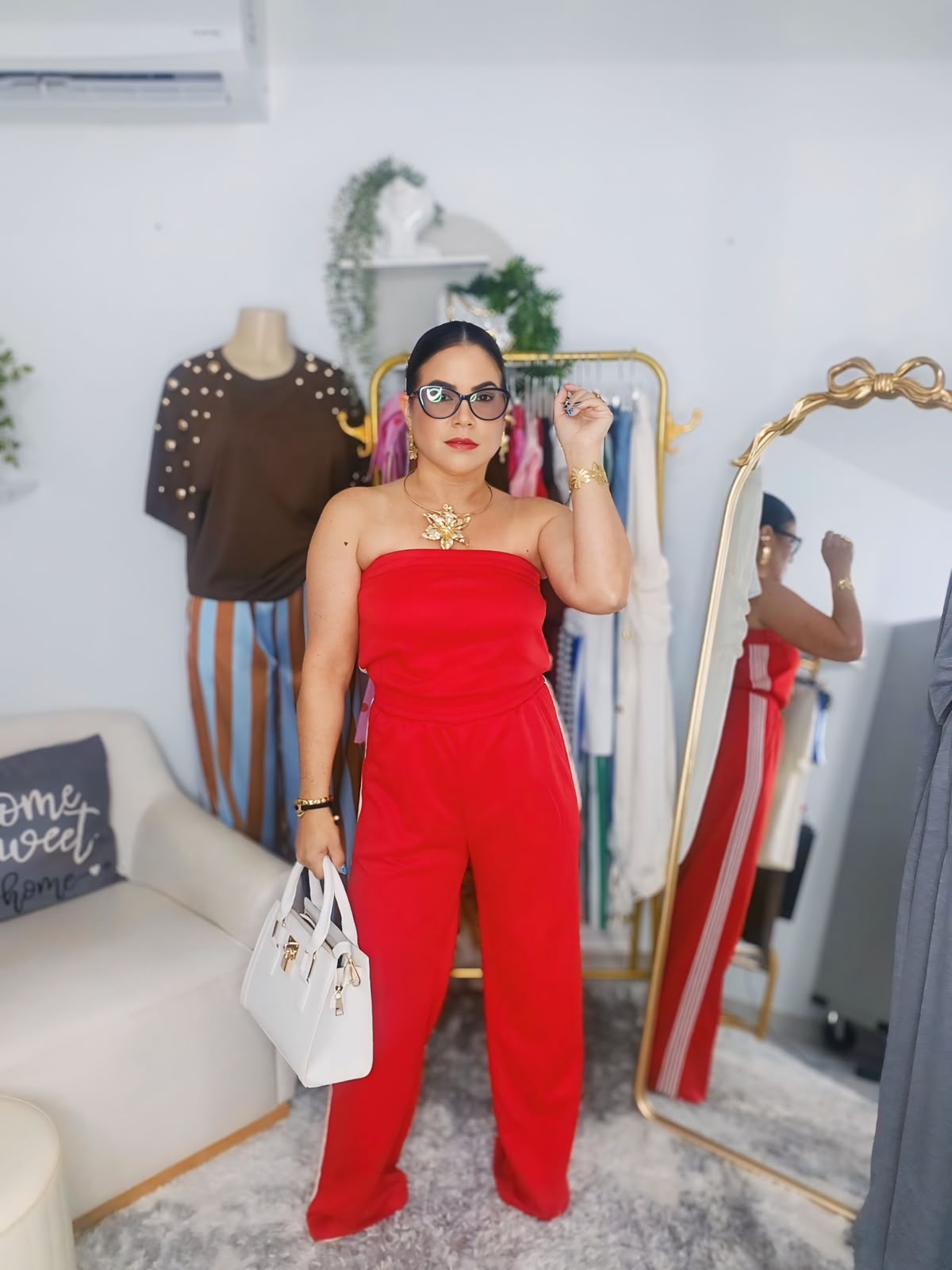 Sport red jumpsuit.